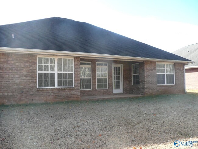 Building Photo - 106 Crab Orchard Dr