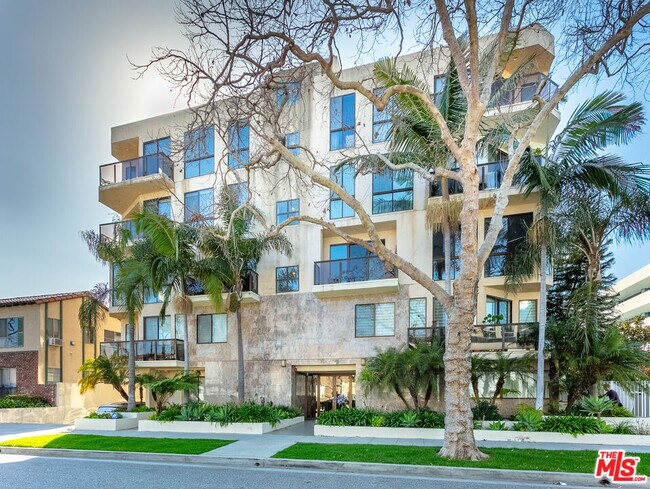 Building Photo - 121 Canon Dr
