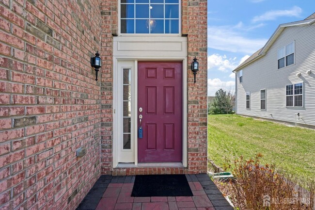 Building Photo - 37 Delmore Dr