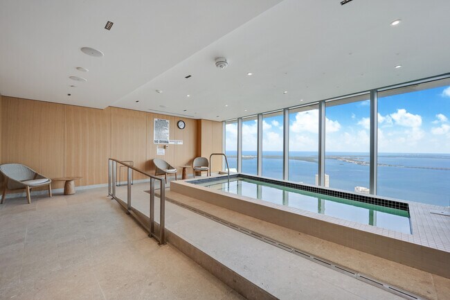 Building Photo - 300 Biscayne Blvd Way