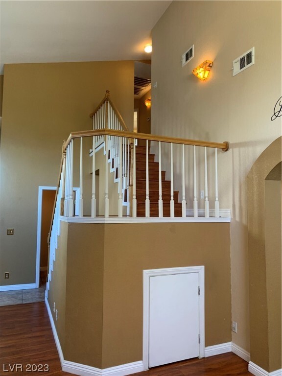 Building Photo - 8112 Sunset Mill Dr