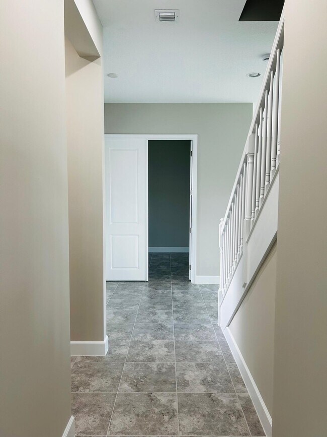 Building Photo - 5468 Pecan Dr