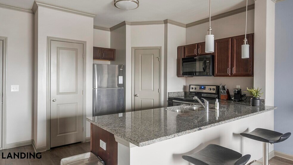 Building Photo - 225 Walden Village Ln