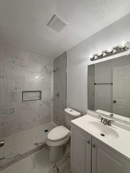 Building Photo - 9419 Gold Dust St