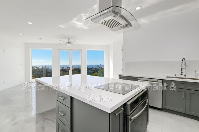 Building Photo - 2150 Bulrush Ln