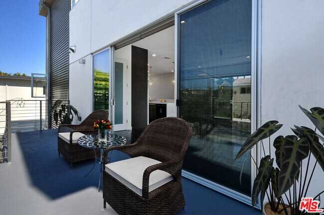 Building Photo - 11610 Ohio Ave