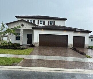 Building Photo - 2270 SE 27th Dr