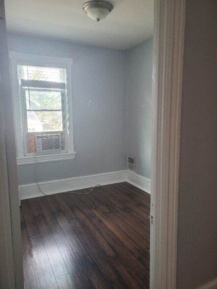 Building Photo - 219 Virginia Ave