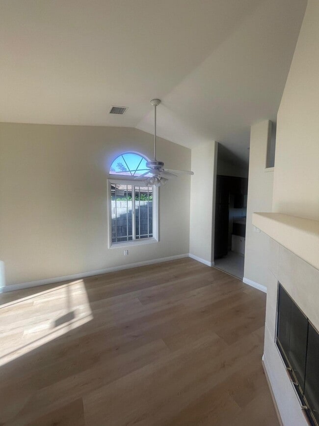 Building Photo - 30750 Avenida Juarez