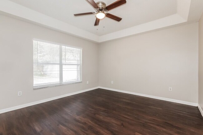 Building Photo - 11116 Newbridge Dr