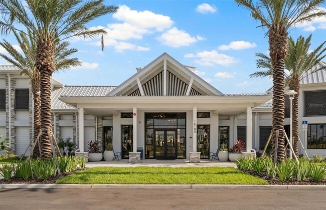 Building Photo - 15972 Sandy Cliffs Dr