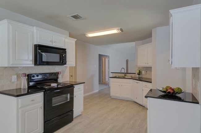 Building Photo - 29003 W Pecos River Ct