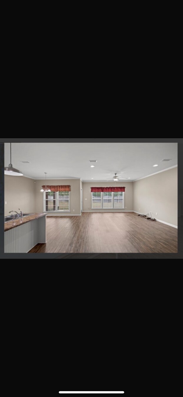 Building Photo - 101 Belhaven Dr
