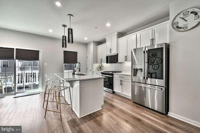 Building Photo - 68 Caswell Dr