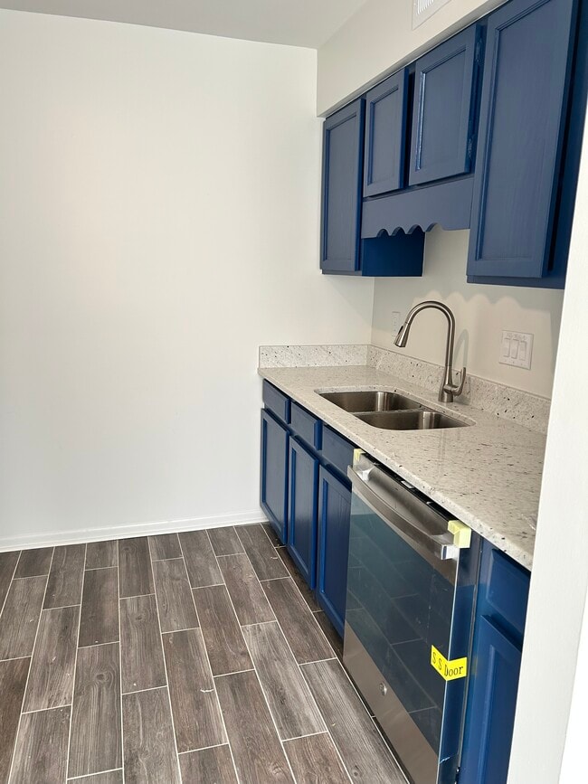 Building Photo - 6148 Heath Ridge Ct