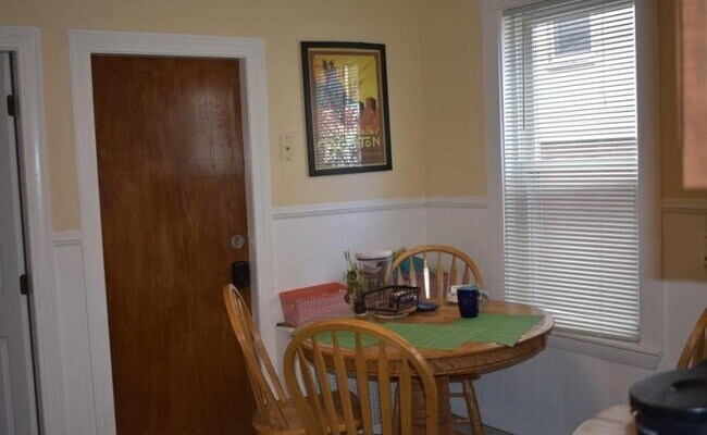 Building Photo - 4.0 bedroom in Somerville Massachusetts 02144