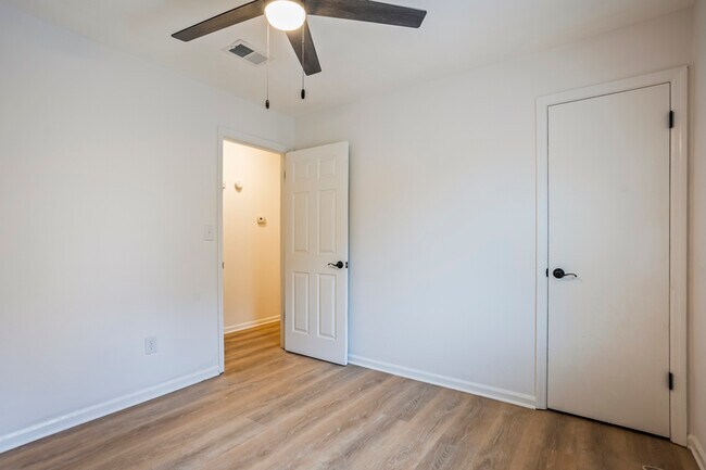 Building Photo - 4243 Windsor Spring Rd