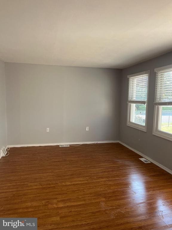 Building Photo - 19 W Maiden Ln