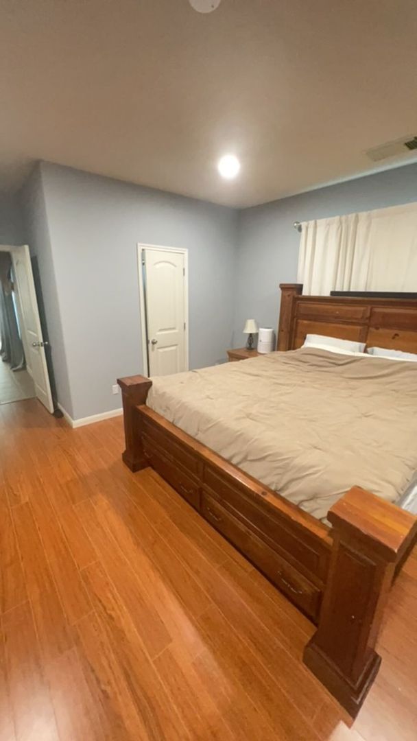 Building Photo - 3 Bedroom Home in Pioneer Crossing