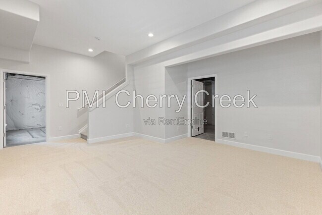 Building Photo - 3627 Starry Night Loop
