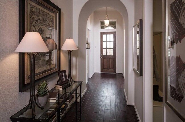 Building Photo - 7831 Lago River Ln