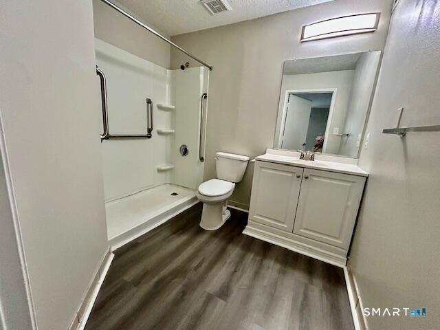 Building Photo - 97 Glenbrook Rd