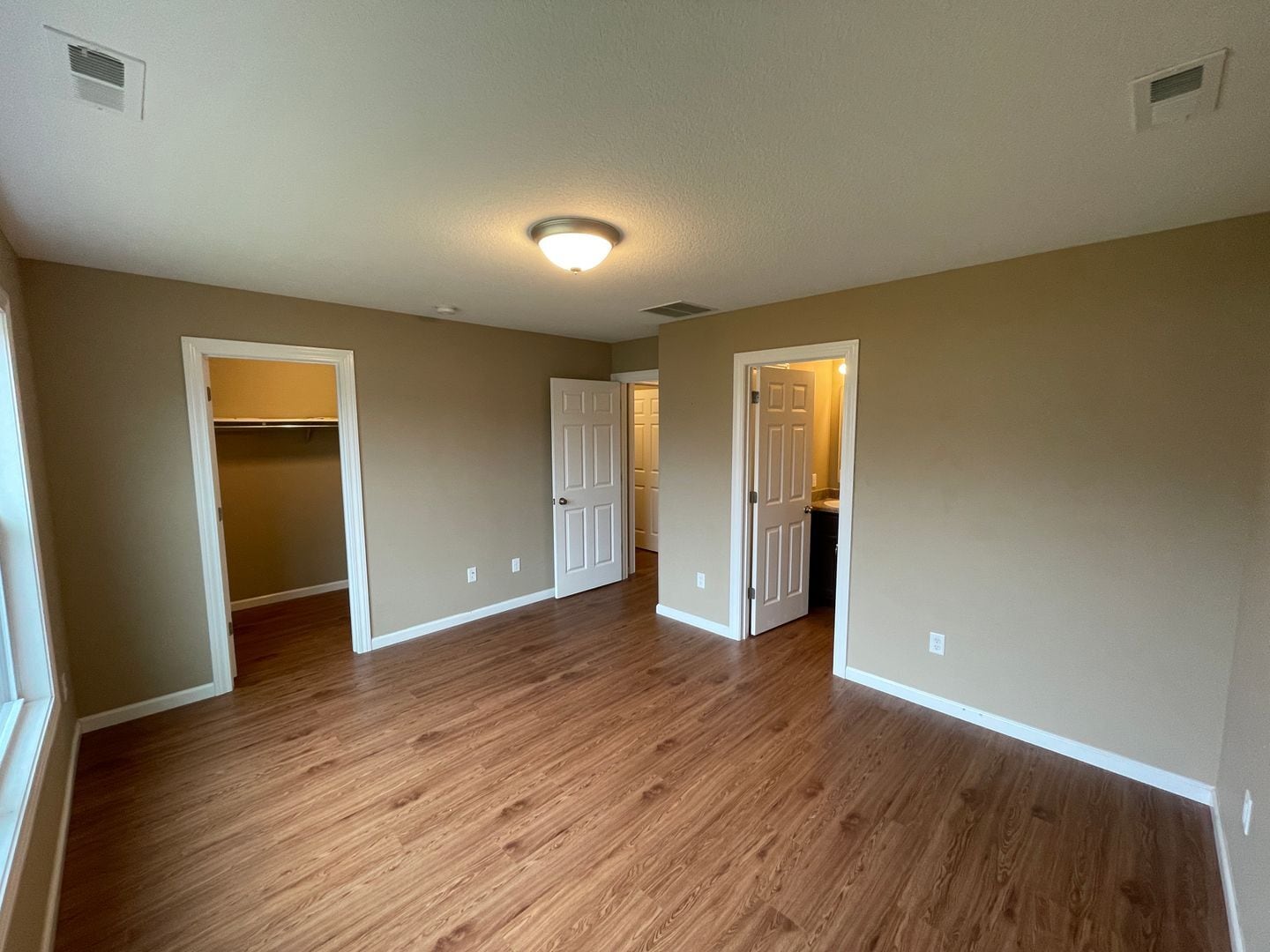 Building Photo - 17225 Hudson Cv