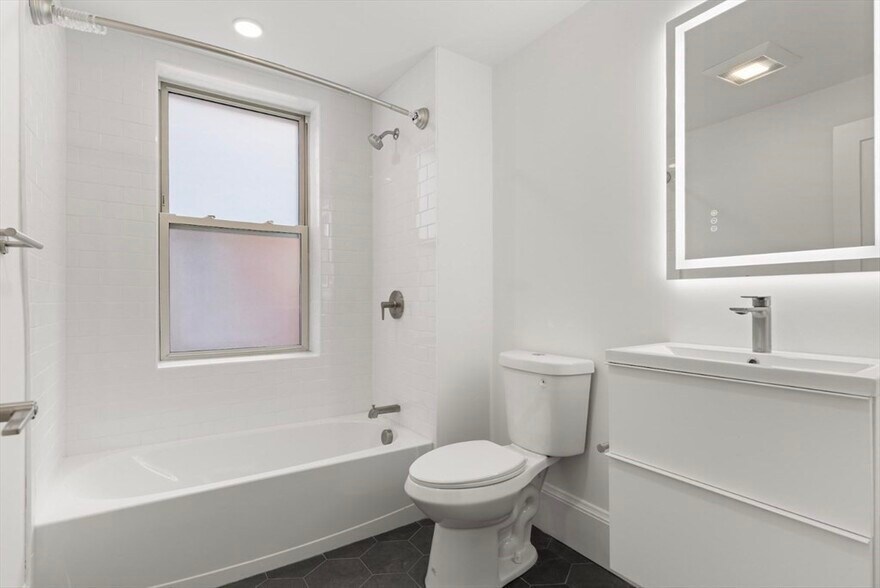 Building Photo - 26 Bradlee Rd