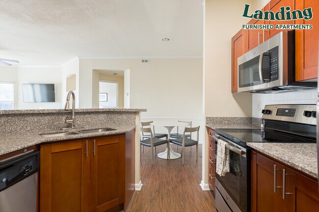 Building Photo - 901 Lakeside Cir
