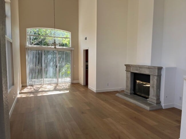 Building Photo - Nice 3 Bedroom home in Rancho Del Oro