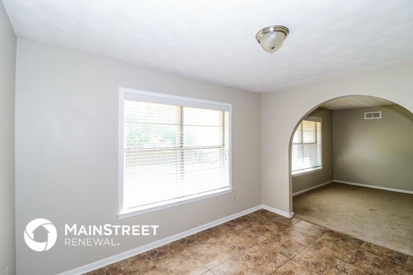 Building Photo - 3256 Bluemont Dr