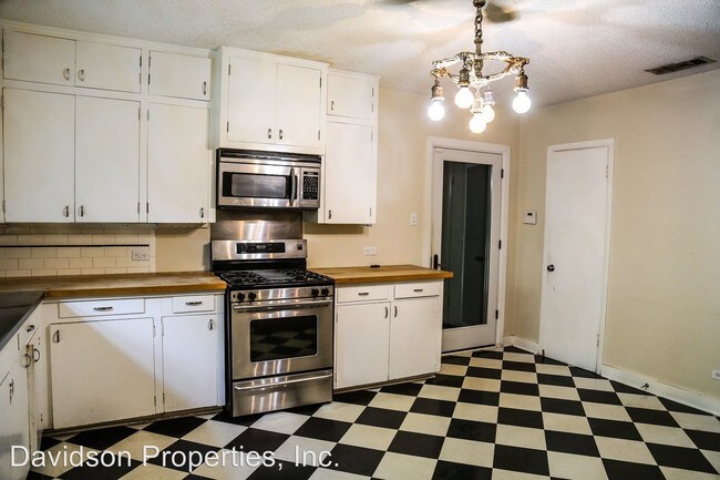 Building Photo - 4 br, 4 bath House - 730 Corona