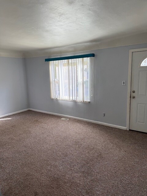 Building Photo - 3112 W Mott Ave