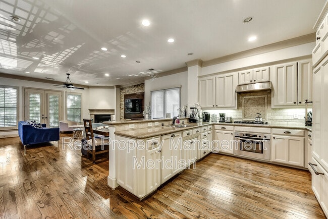 Building Photo - 3822 Brown St