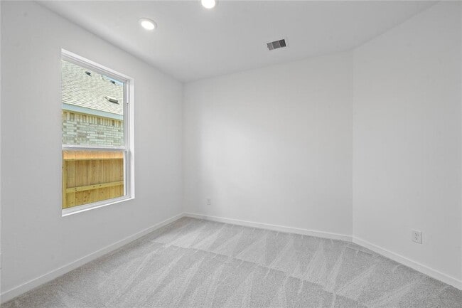 Building Photo - 16618 Golden Harvest Dr