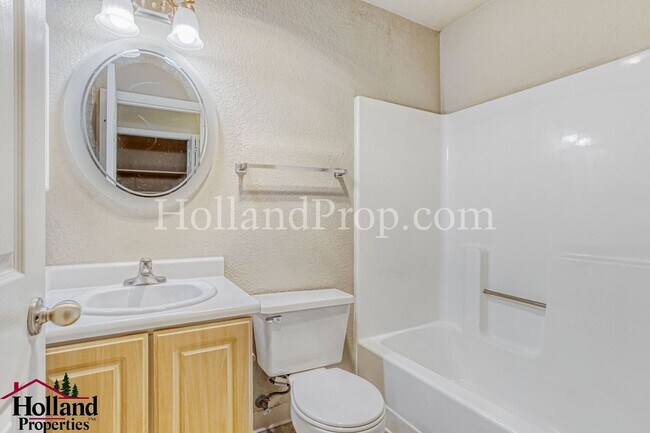 Building Photo - Comfort & Convenience at Murrayhill Woods – 2 Bed, 2 Bath with Fireplace & Private Deck