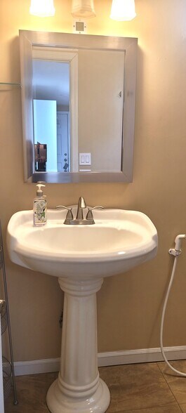 Unit 1 bathroom - 4944 Narvaez Ave
