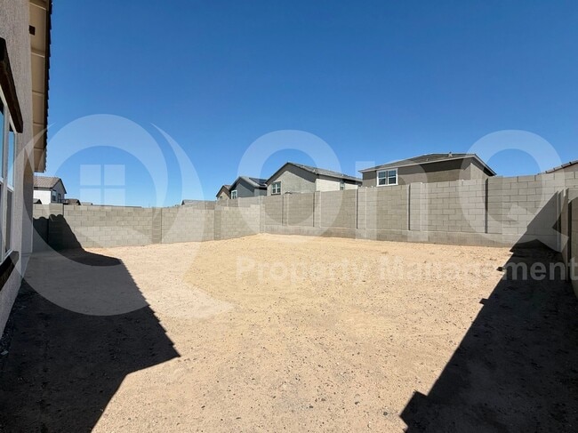 Building Photo - 24182 W Hidalgo Ave