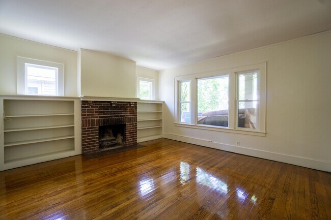 Building Photo - 716 Euclid Ave