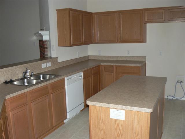 Building Photo - 1619 Northview Dr