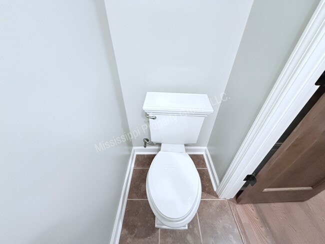 Building Photo - 3BR/3.2BA For Rent