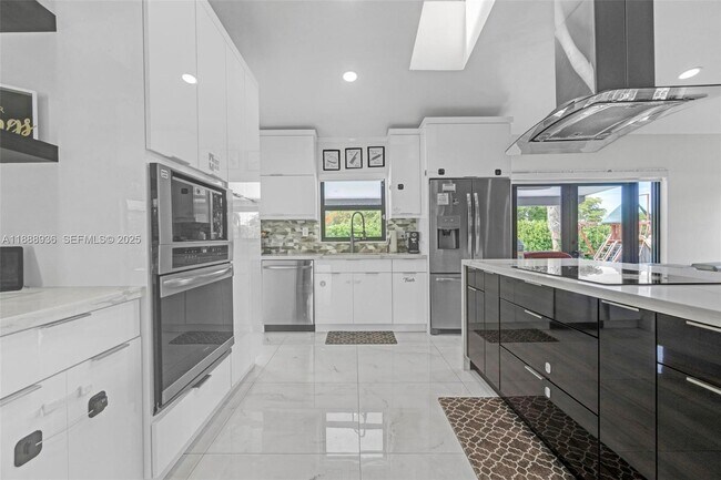 Building Photo - 8840 SW 181st Terrace