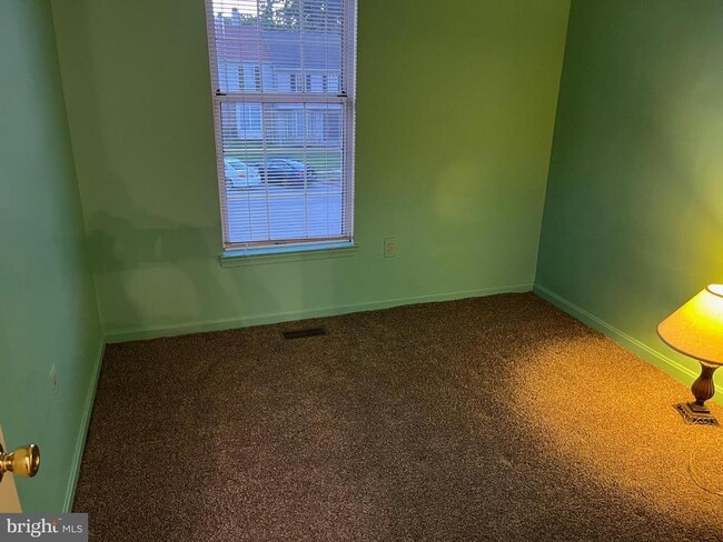 Building Photo - 33 Hiddencreek Ct