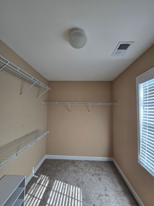 Building Photo - 5114 Chapel Ln