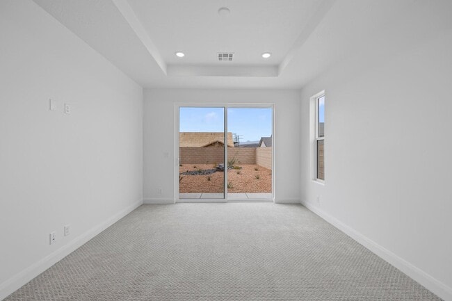 Building Photo - 646 Grn Mountain Dr