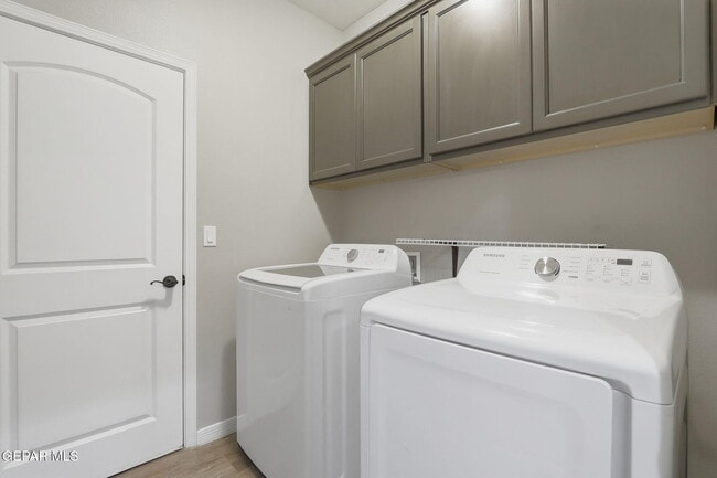 Building Photo - 13539 Doncaster St