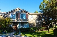 Building Photo - 390 Oleander Dr