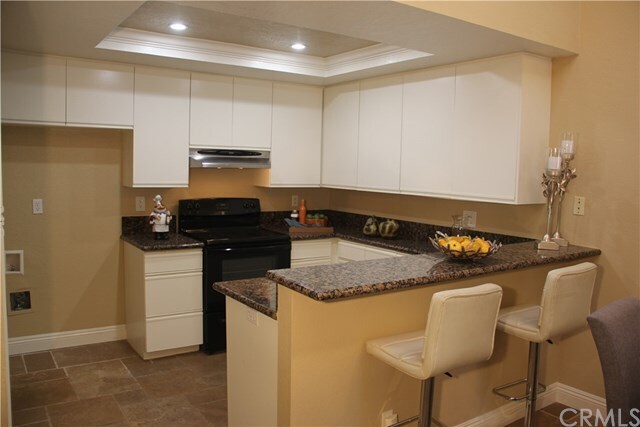 Building Photo - 81 Pearl-