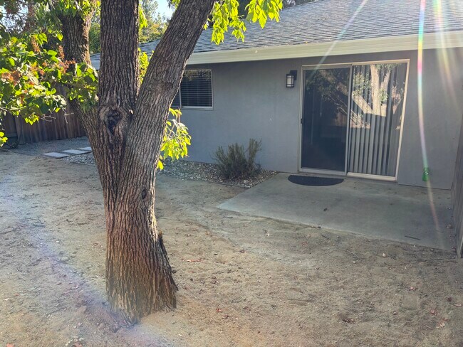 Building Photo - 1116 J St