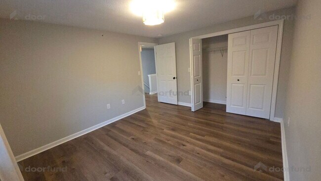 Building Photo - 62 Constitution Dr